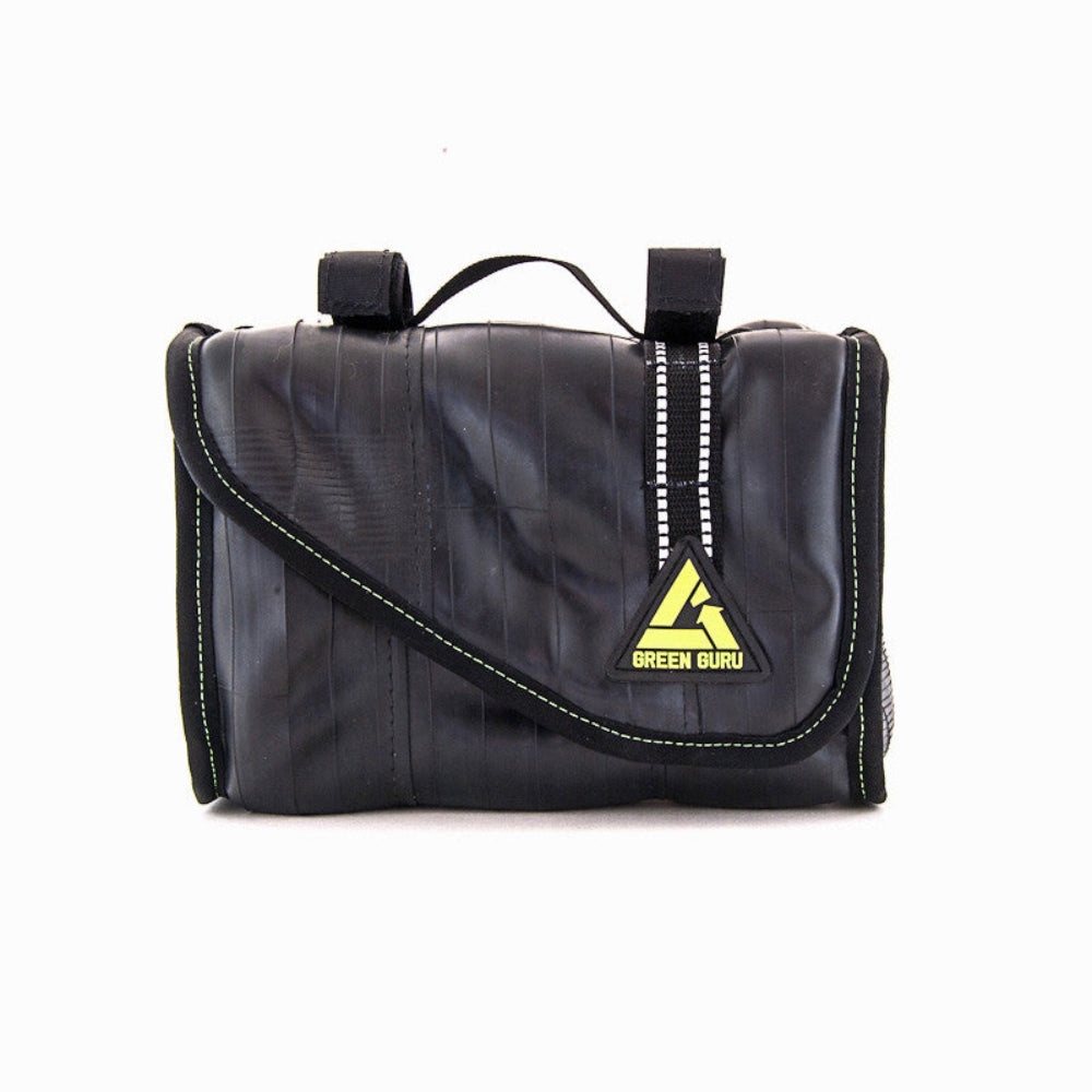green guru cruiser cooler bike handlebar bag made of upcycled bike tubes close up green guru