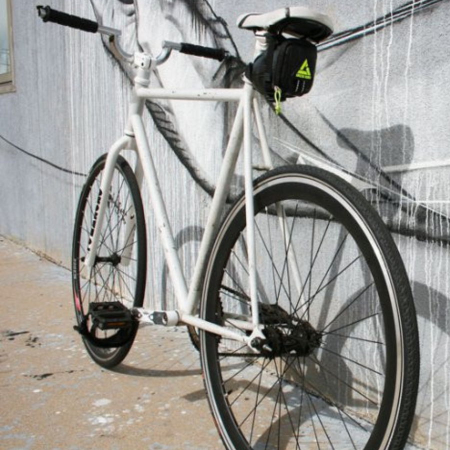 Clutch bicycle saddle bag made of upcycled bike tubes in the USA by green guru recycled